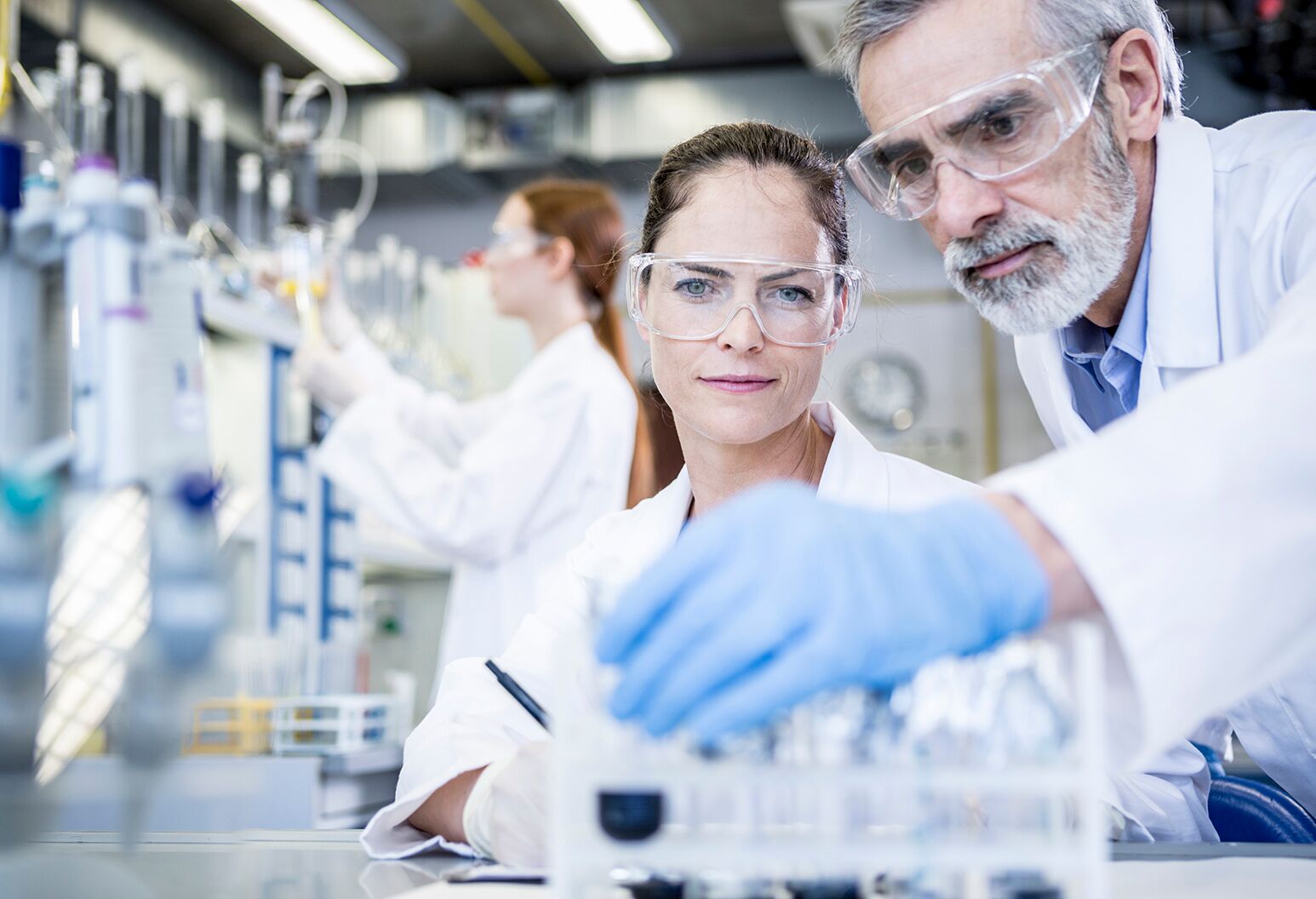 Medical Research: Discovering New Knowledge Medical Research: Discovering New Knowledge